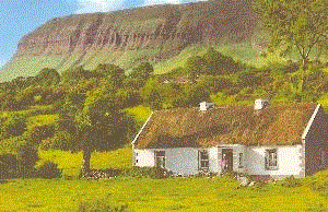 Thatched Cottage, Ben Bulben, Co.Sligo Stedet ligger ved vestkysten i den nordlige del ved byen Sligo. 